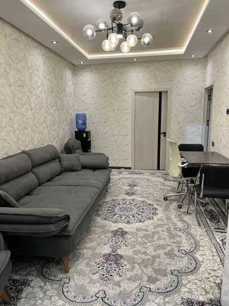 Район: Мирабадский<br />
Адрес: Ц7 / ЦУМ<br />
<br />
Комнат