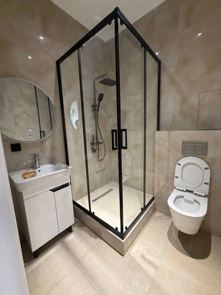 срочно сдаю свою 2-х комнатный евро ремонт квартира<br />
бе — фото 4