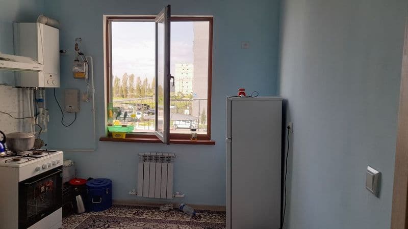 Учта ёки туртта ишлайдиган аклли тоза озода аёл кизларни ижа