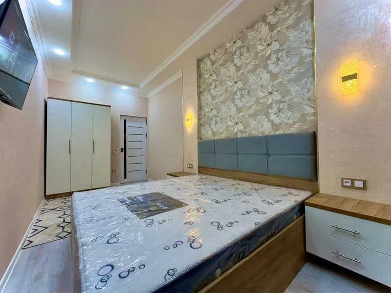 Район: Юнусабадский<br />
Адрес: Мегапланет<br />
<br />
• К