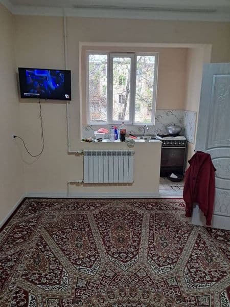 Chilonzor 16 kvartalda 2 xona uy oilaga yoki qizlarga uzoq m