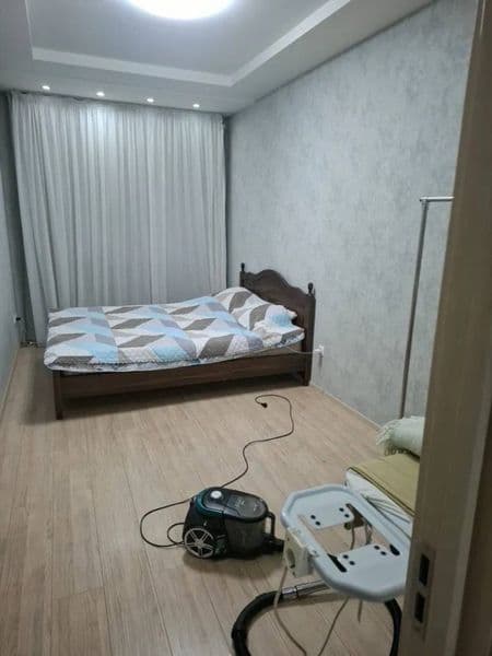 Квартира чистая с мебелью с техникой сдаётся порядочным людя