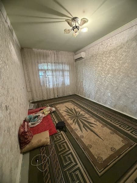 Ижарага 1.хонали кадишева бозор олдида оилага берилади узок 