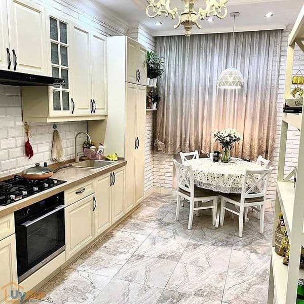 Район: Мирзо Улугбекский Ориентир: ДарханТип дома: новострой