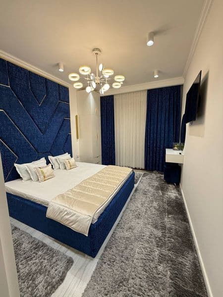 Яккасарой Истамбул сити <br />
2 хона 4 - этаж<br />
Тёплый 