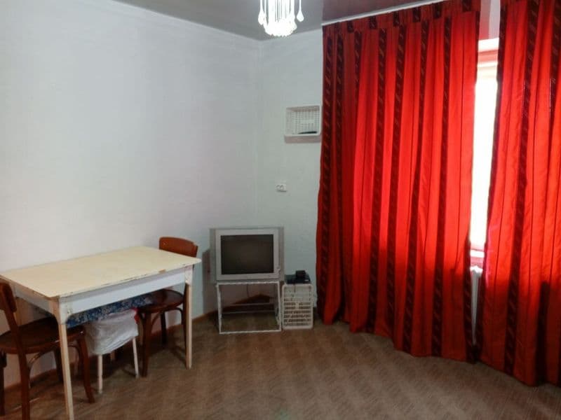 Сдаётся квартира на Чиланзаре 20квартале 1комнатная в бывшем