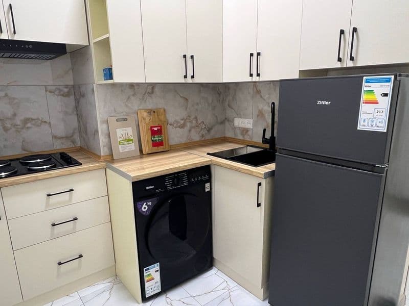 Юнус абад 13 квартол улица гороно или районо у школы 246 сда