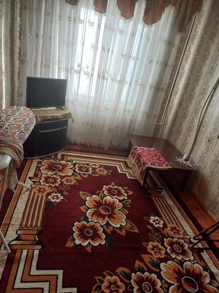 Yunusoboda ijaraga xazaykali kvartira 1 xonasi beriladi yosh