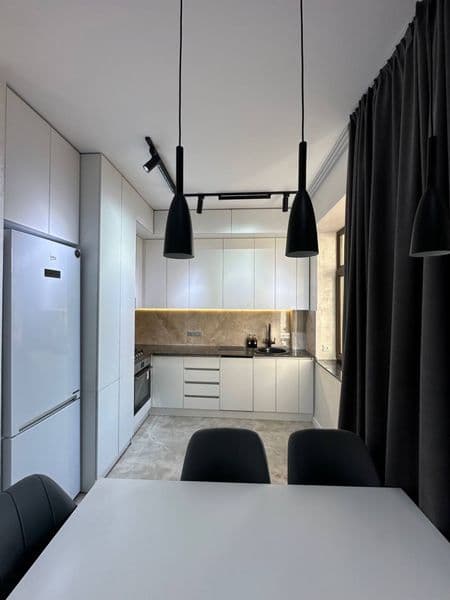 АРЕНДА <br />
Максим Горький  ул.Сайрам <br />
- 2 комнатная