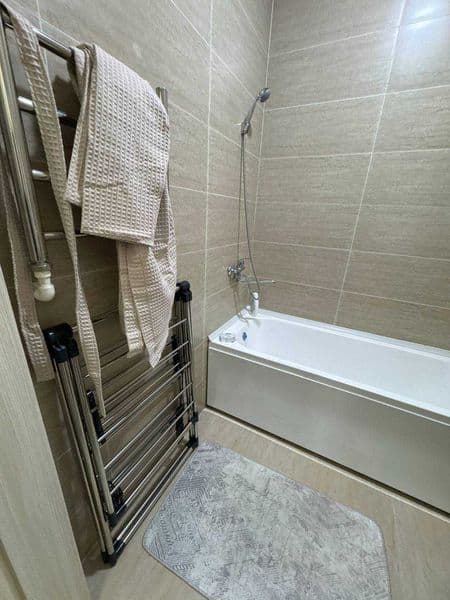 Сдаётся шикарная 2-комнатная квартира в Новостройка<br />
<b — фото 5