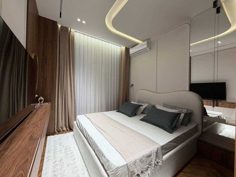 Описание<br />
Сдаётся КЛАССНАЯ квартира<br />
<br />
Район: