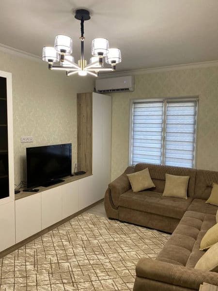 Здаецая 1 комнатная квартира массив куйлук 4 1 этаж  4 этажа