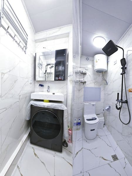 MARKAZ- 12 Mavzesida joylashgan uy egasidan 4 xonali, serhas