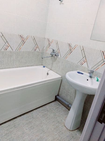 Yangi uy,odam yashamagan, barcha sharoitlari mavjud. Katta y — фото 3