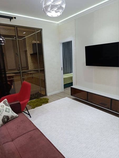 Чиланзар 7 квартал 1в2 комнатная . Квартира укомплектована п