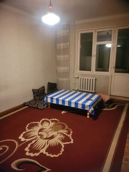 Мирзо улугбек тумани феруза мавзеда 2хонали уй оилага берила