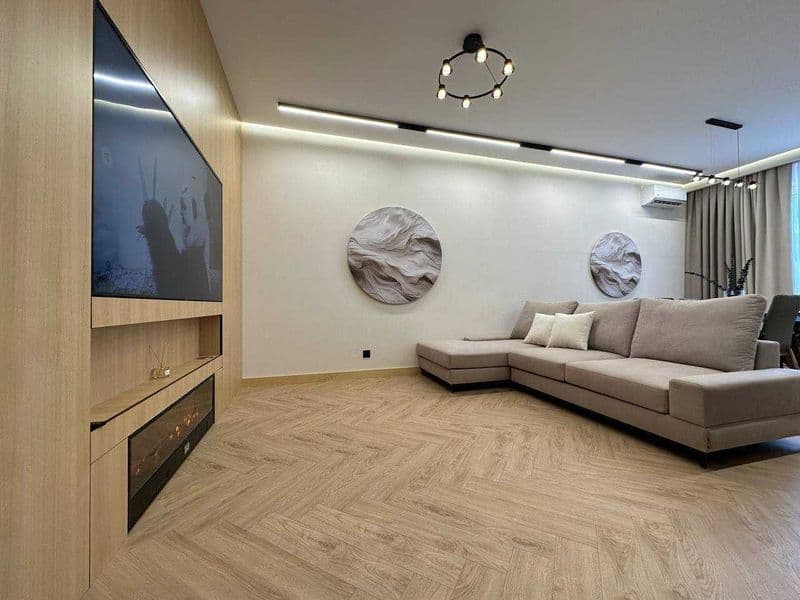 Сдаётся квартира на ул.Чехова‼️<br />
Ориентир - Кафе Бон <b