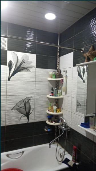 Комната светлая, чистая.Паркет, раскладнойдиван, шифоньер,ши — фото 4