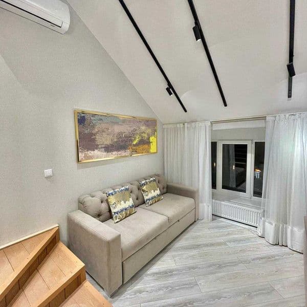 Ц-2<br />
Ор-р: Алайский супер центр<br />
Кол-во комнат: 2в — фото 3