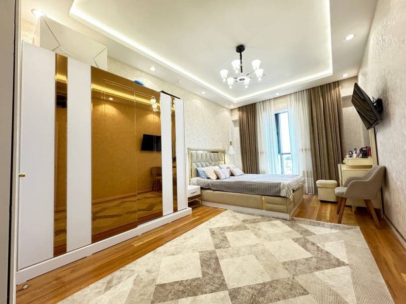 Тарас Шевченко<br />
Габус<br />
Радом-60 Школа <br />
Комна