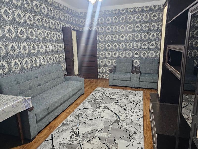 Сдается в аренду 1 ком. квартира переделанная в 2х комнатную