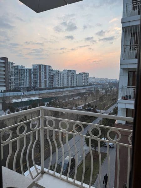 Квартира своя <br />
Аренда <br />
3 комн<br />
4 этаж<br />