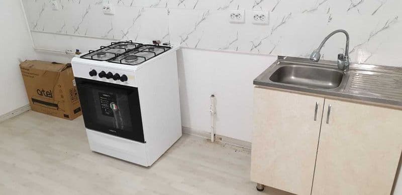 Аренда квартира есть 3 комнатная все есть новый дом ремонт т