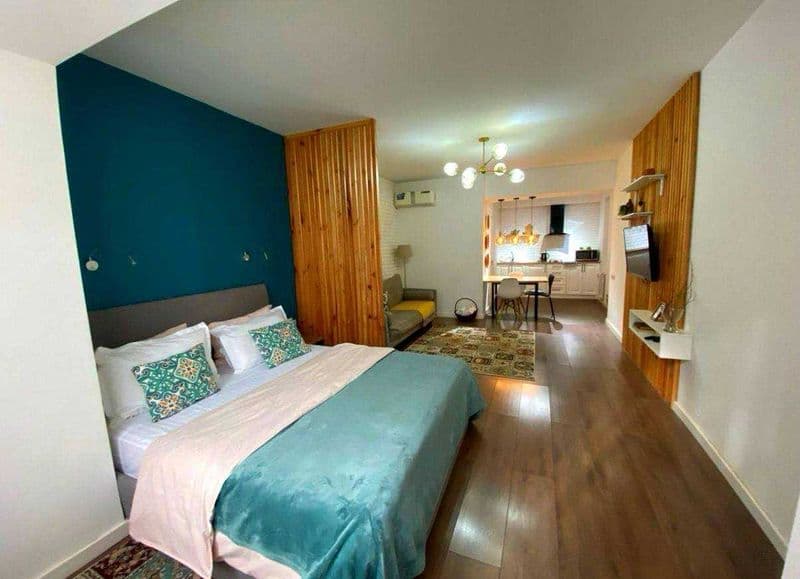 Сдаётся шикарная 2-комнатная квартира <br />
<br />
• Район: