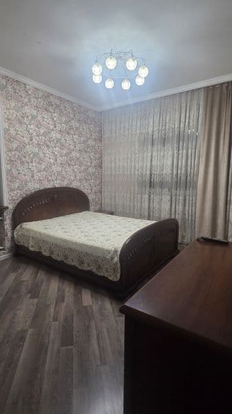 Чиланзар-1 <br />
2ком на 2этаже <br />
Кирпич 50м <br />
Вы — фото 2