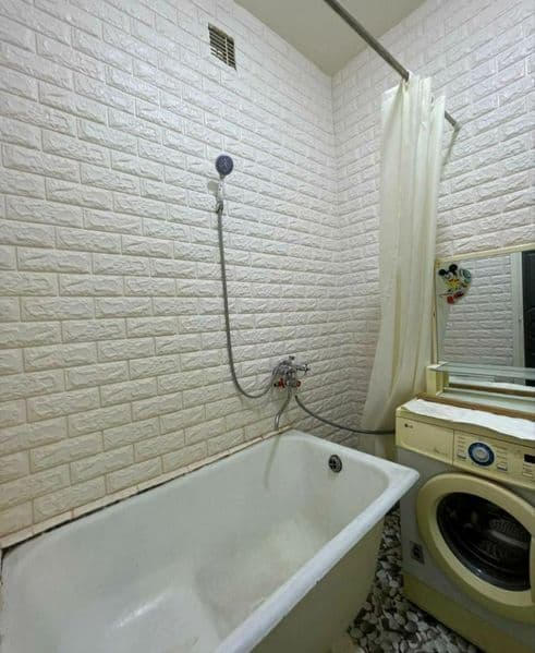 1-комнатная переделанная в 2<br />
<br />
У метро Юнусабад<b — фото 5