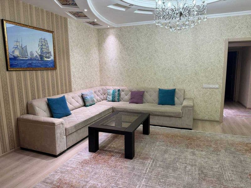 Район: Юнусабадский<br />
Адрес: Ц-2<br />
Ориентир: Алайски