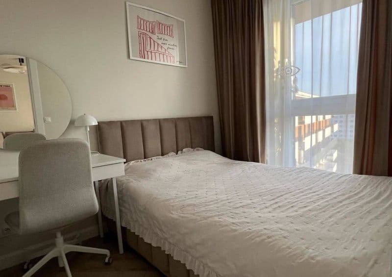 2 комнатную квартиру на 3 этаже,<br />
В квартире есть все н