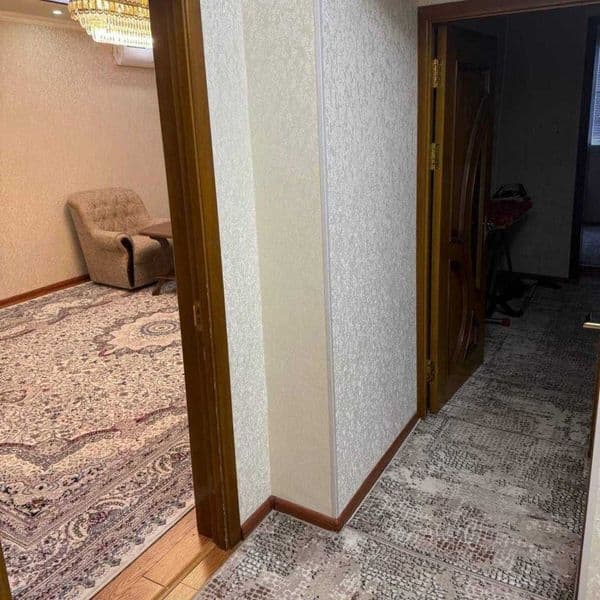 Комнат: 2<br />
•Этаж: 4<br />
•Этажность: 10<br />
•Площадь