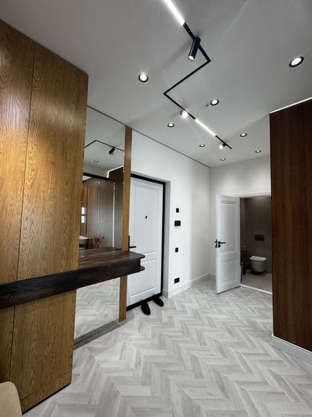 В квартире есть: Кухня, Телевизор, Балкон, Кондиционер, Инте — фото 4