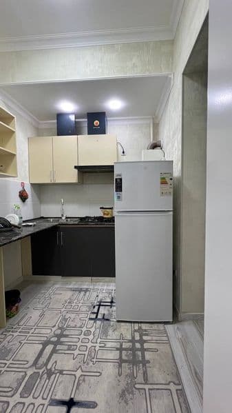 Choshtepa metroga yaqin joyda  novostroyka kvartirada qizlar — фото 3