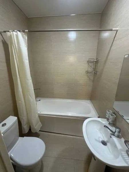 Район: Яккасарайский<br />
Адрес: ул Бабура<br />
<br />
• К — фото 4