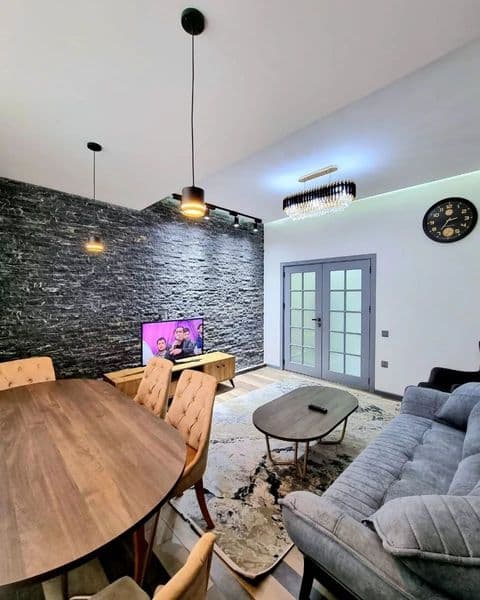 Квартира имеется все необходимое мебель и техника для комфор