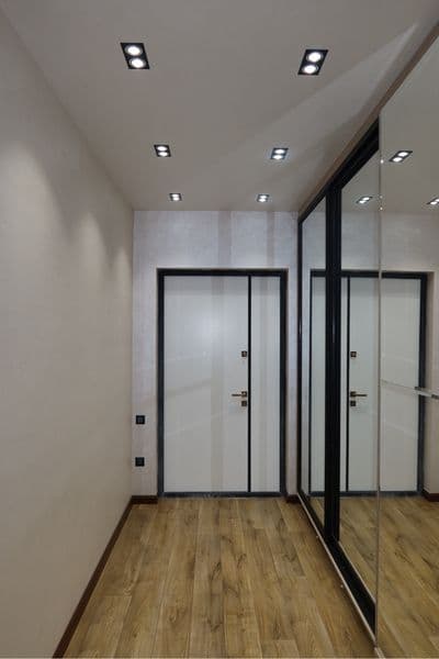 Mirabad Avenue, A-блок<br />
6 этаж, лицевая сторона<br />
7 — фото 5