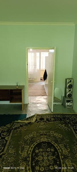 Юнусабад -11 сдаётся пустая двухкомнатная квартира в семейны