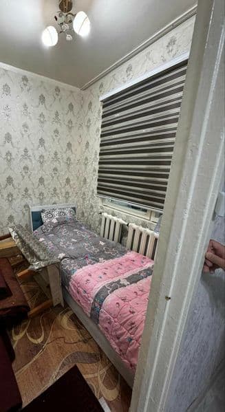 1-комнатная переделанная в 2<br />
<br />
У метро Юнусабад<b — фото 2
