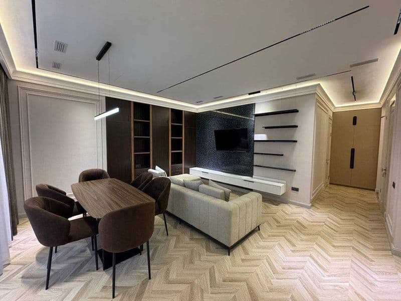 Мирабадский район <br />
Жк Parkwood <br />
2/7/12<br />
65м