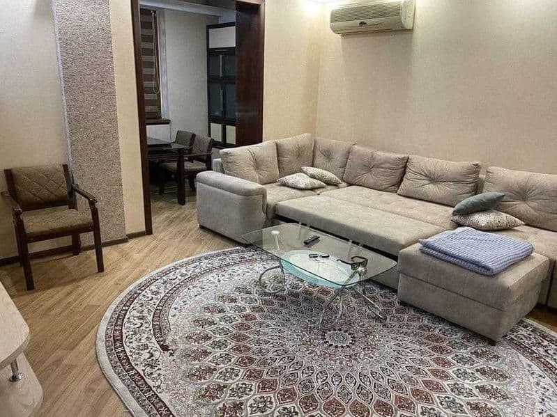 Сдаётся Квартира в центре 3/3/4 67 кв. метров в Мирабадском 