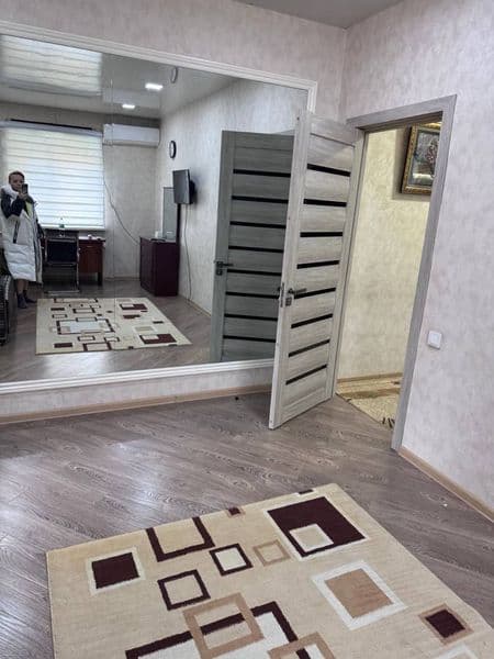 Срочно сдам 1-2/2/4 квартиру на Авиасозлар, порядочным, на д