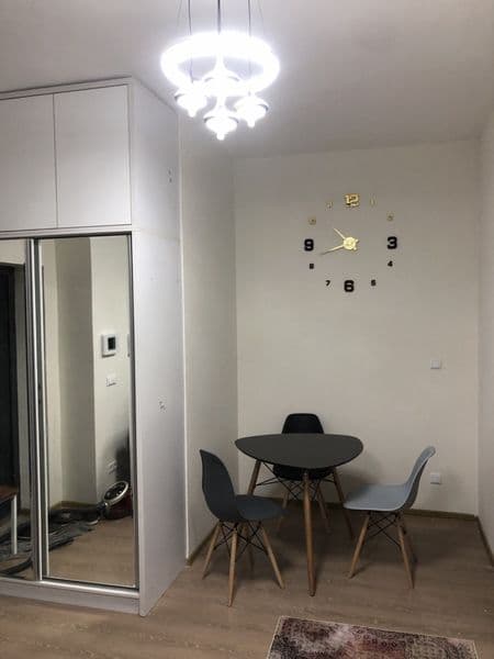 1 хона <br />
30 кВ <br />
Манзара сити <br />
Нархи 400 $