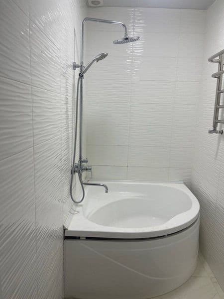 Квартира укомплектована всё имеется для жилья, есть своя пар — фото 2