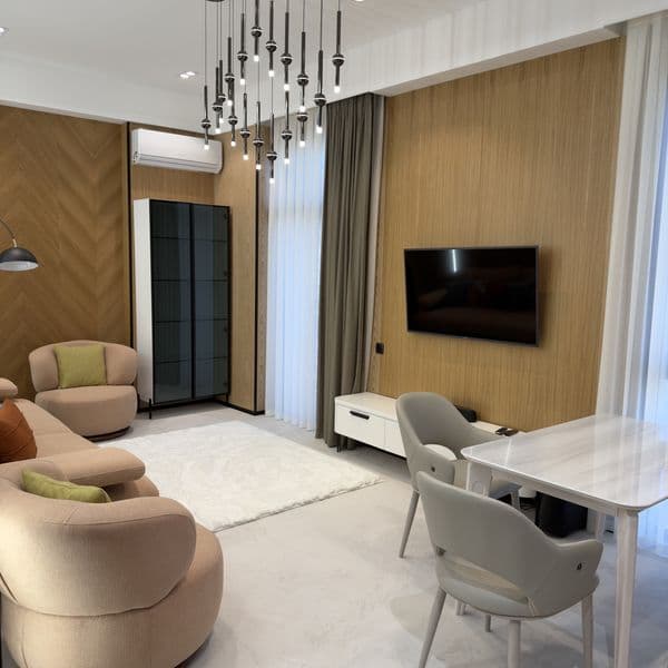 Квартира 76 кв метров находится в Мирободском р-н “Sky line” — фото 5