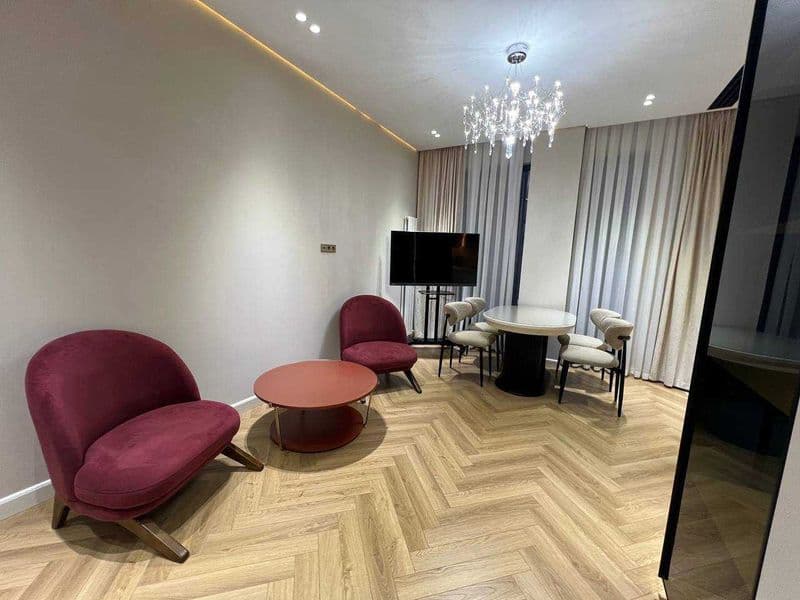 Уникальное предложение аренды в самом центре города<br />
<b