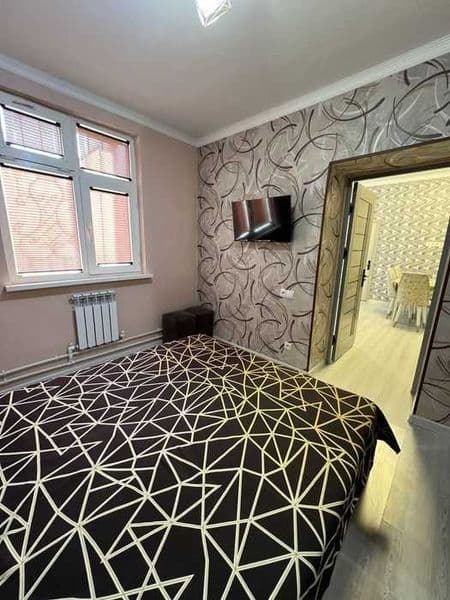 Срочня Сдаётся квартира мирободские район парк фуркат 1 етаж
