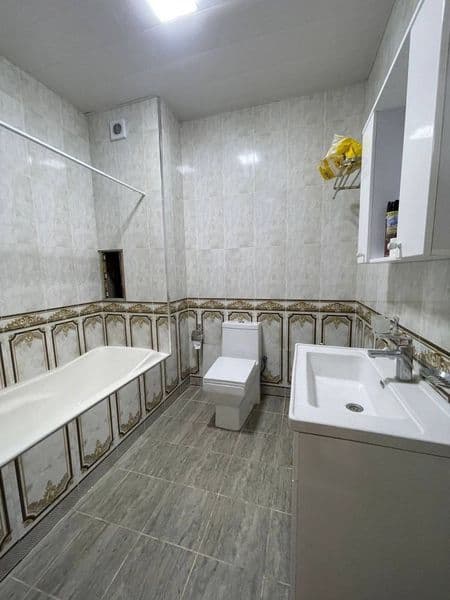 Яккасарайский район — Milliy Bog Metro Station<br />
<br />
 — фото 3