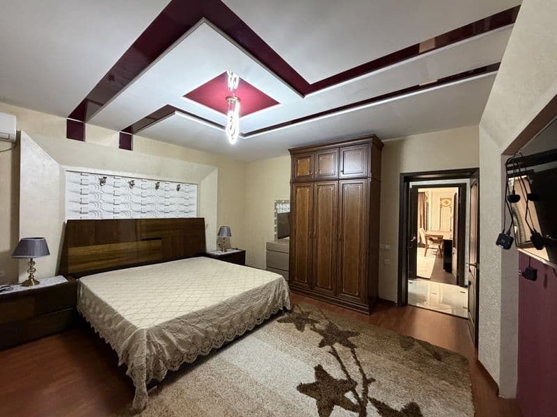 2 комнатная квартира большая все есть внутри, метро ойбек Ве — фото 2